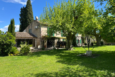 Maison à vendre à ST-RÉMY-DE-PROVENCE  - 13 pièces - 325 m² 