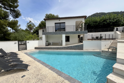 Maison à vendre à TOULON La Palasse-Collet de Gipon - 7 pièces - 200 m² 