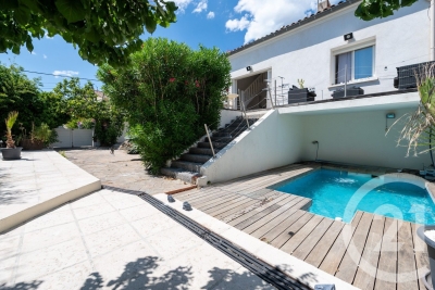 Maison &agrave; vendre &agrave; BORMES-LES-MIMOSAS  - 5 pi&egrave;ces - 144 m&sup2; 