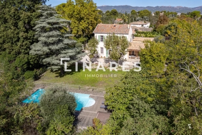 Maison &agrave; vendre &agrave; MARSEILLE 12EME  - 7 pi&egrave;ces - 280 m&sup2; 