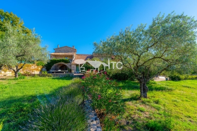 House for sale in LES VANS  - 9 rooms - 286 m² 