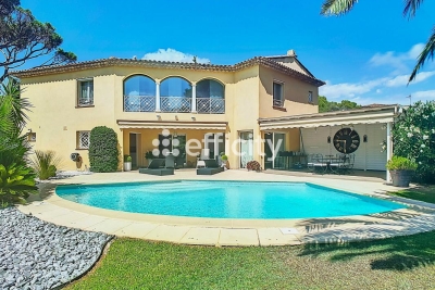 Maison à vendre à ST-RAPHAËL Peyron-Saint Sebastien - 5 pièces - 180 m² 