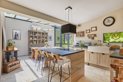 Maison à vendre à SIMIANE-COLLONGUE  - 10 pièces - 260 m² 