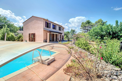 Maison à vendre à DRAGUIGNAN  - 6 pièces - 142 m² 