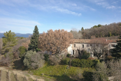 House for sale in BONNIEUX  - 10 rooms - 195 m² 