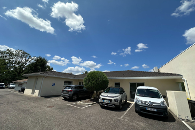 Commerce à louer à LE HAILLAN   - 101 m² 