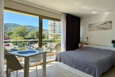 Appartement à vendre residence avec piscine mandelieu la napoule