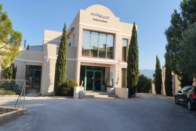 Commerce à louer à SIX-FOURS-LES-PLAGES  - 2 pièces - 20 m² 