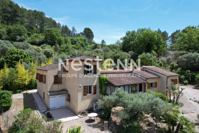Maison &agrave; vendre &agrave; LE LUC  - 7 pi&egrave;ces - 140 m&sup2; 