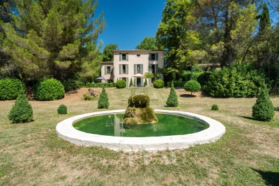 Maison &agrave; vendre &agrave; immobilier VALENSOLE  - 10 pi&egrave;ces - 324 m&sup2; 