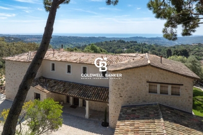 House for sale in ST-PAUL-DE-VENCE  - 8 rooms - 400 m² 