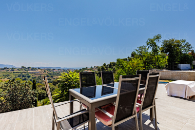Maison à vendre à NICE Cyrnos - 5 pièces - 167 m² 