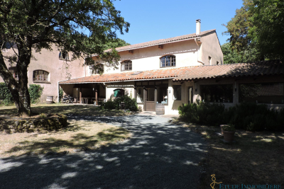 Maison à vendre à PARDAILHAN  - 18 pièces - 607 m² 