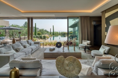 Maison à louer à MOUGINS Touët-de-l'Escarène - 7 pièces - 335 m² 