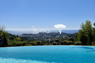 Maison &agrave; vendre &agrave; CAVALAIRE-SUR-MER  - 10 pi&egrave;ces - 250 m&sup2; 
