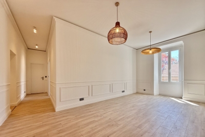 Appartement à vendre immeuble les pins