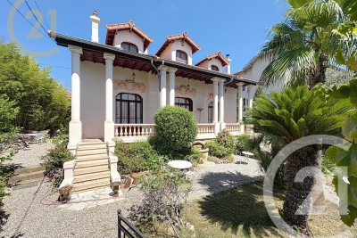 Maison à vendre villa avec piscine place de l europe 