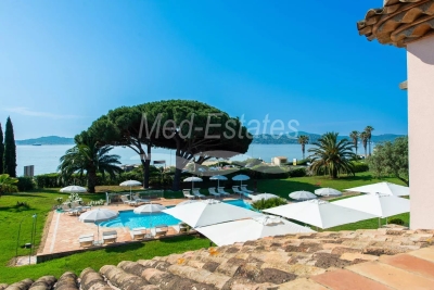 House for sale in GRIMAUD Grimaud - 14 rooms - 614 m&sup2; 