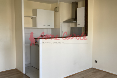 Appartement à vendre à FONTAINEBLEAU  - 1 pièces - 28 m² 