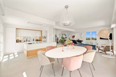 Villa à Vallauris &agrave; louer à partir de 7 000 € / semaine, Photo 4