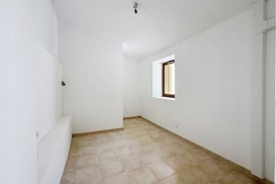 Maison à louer à SIMIANE-LA-ROTONDE  - 3 pièces - 46 m² 