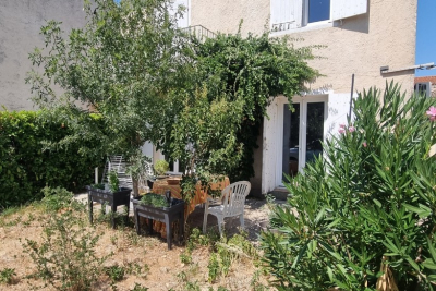 Maison à vendre à RAPHÈLE-LÈS-ARLES Est - 5 pièces - 103 m² 