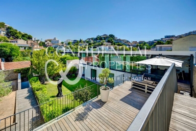 House for sale in MARSEILLE 7EME  - 6 rooms - 300 m² 