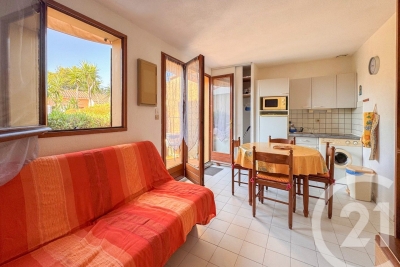 Maison à vendre à BORMES-LES-MIMOSAS  - 2 pièces - 28 m² 