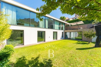 Maison à vendre à MARSEILLE 7EME Centre - 7 pièces - 410 m² 