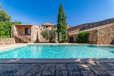 Maison à vendre à UZÈS  - 5 pièces - 168 m² 