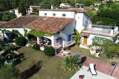 Maison à vendre à LEVENS Bois Fleuri-Chevre d'Or-Saint Philippe - 10 pièces - 300 m² 