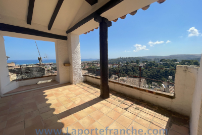 House for sale in CAGNES-SUR-MER  - 4 rooms - 120 m² 