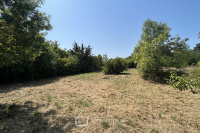 terrain &agrave; vendre &agrave; MARENNES   - 1884 m&sup2; 