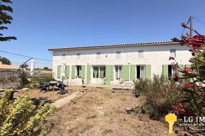 Maison à vendre à ST THOMAS DE CONAC  - 4 pièces - 139 m² 