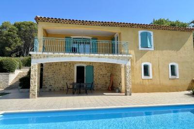 Maison à vendre dans l eau var 