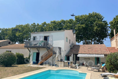 House for sale in CERS  - 8 rooms - 141 m² 