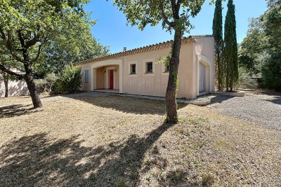 Maison à vendre à BAGNOLS-EN-FORÊT  - 4 pièces - 111 m² 