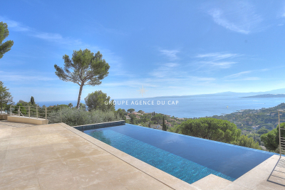 Maison à vendre à LES ISSAMBRES  - 6 pièces - 230 m² 