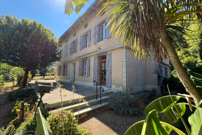 Maison à vendre à CAUSSADE  - 7 pièces - 310 m² 