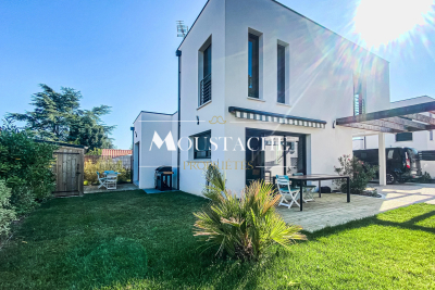 Maison à vendre à VAUX SUR MER  - 5 pièces - 103 m² 