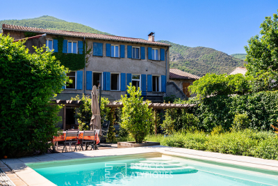 Maison à vendre à AMELIE LES BAINS PALALDA  - 10 pièces - 577 m² 