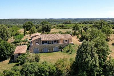 Maison à vendre à UZÈS  - 5 pièces - 220 m² 