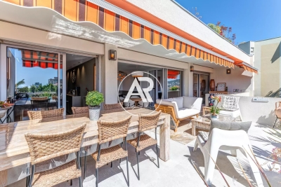 Appartement à vendre à NICE  - 4 pièces - 132 m² 