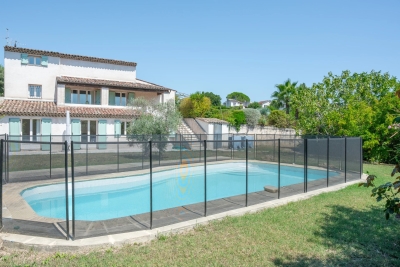 Maison à vendre piscine jardin vue mer climatisation 