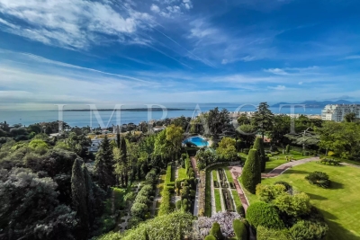 Appartement à louer à CANNES Roubion - 5 pièces - 151 m² 