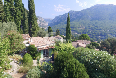 Maison à vendre à LE BAR-SUR-LOUP  - 5 pièces - 165 m² 