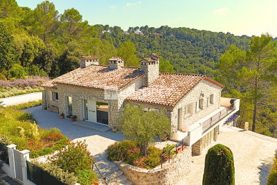 Maison à vendre à BIOT  - 6 pièces - 215 m² 