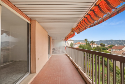 Appartement à vendre parking cave terr 