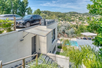 House for sale in CANNES  - 4 rooms - 103 m² 