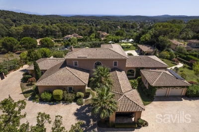 Maison &agrave; louer &agrave; MOUGINS  - 8 pi&egrave;ces - 780 m&sup2; 